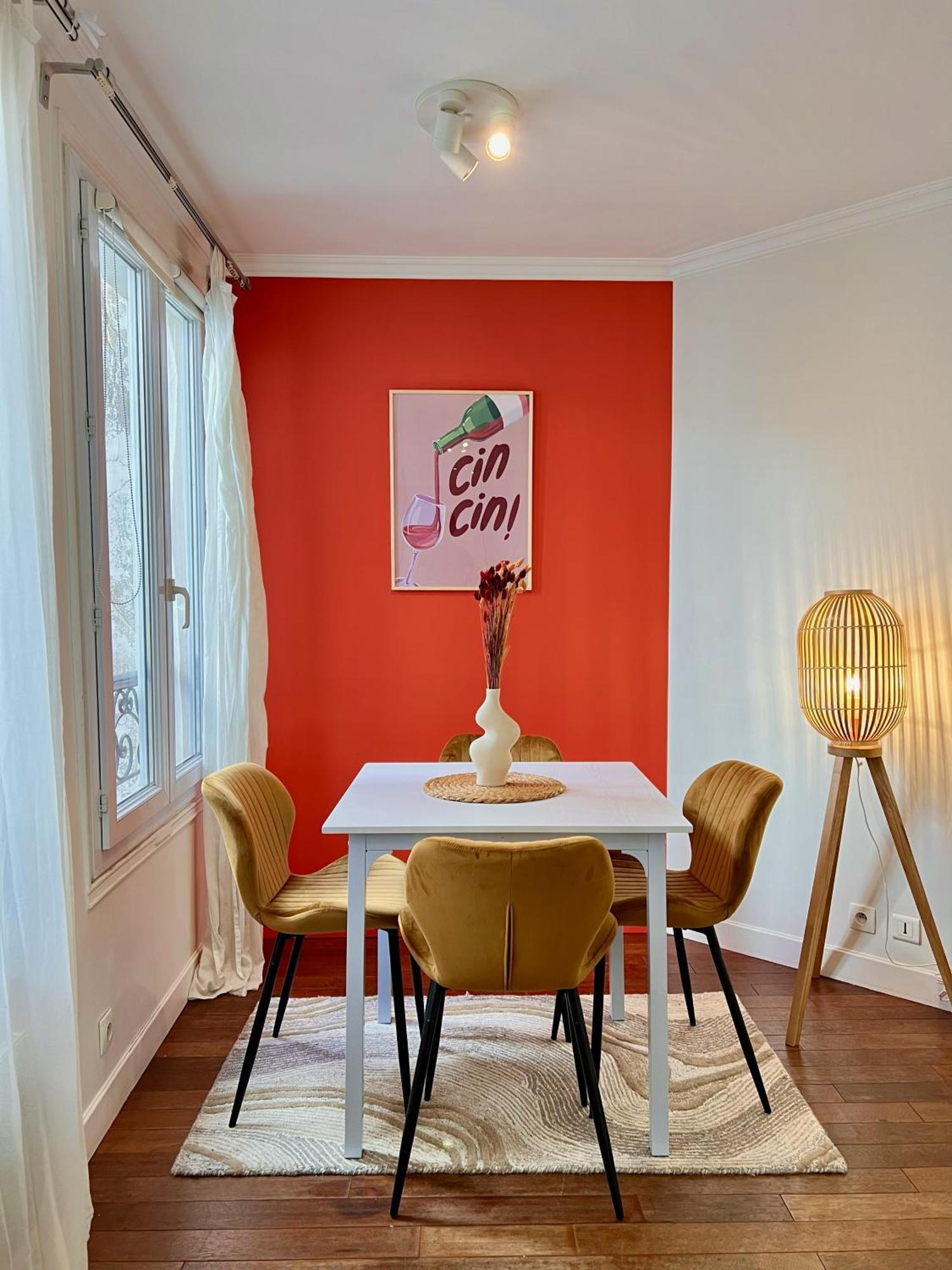 Charming Apartment In Heart Of Париж Екстериор снимка